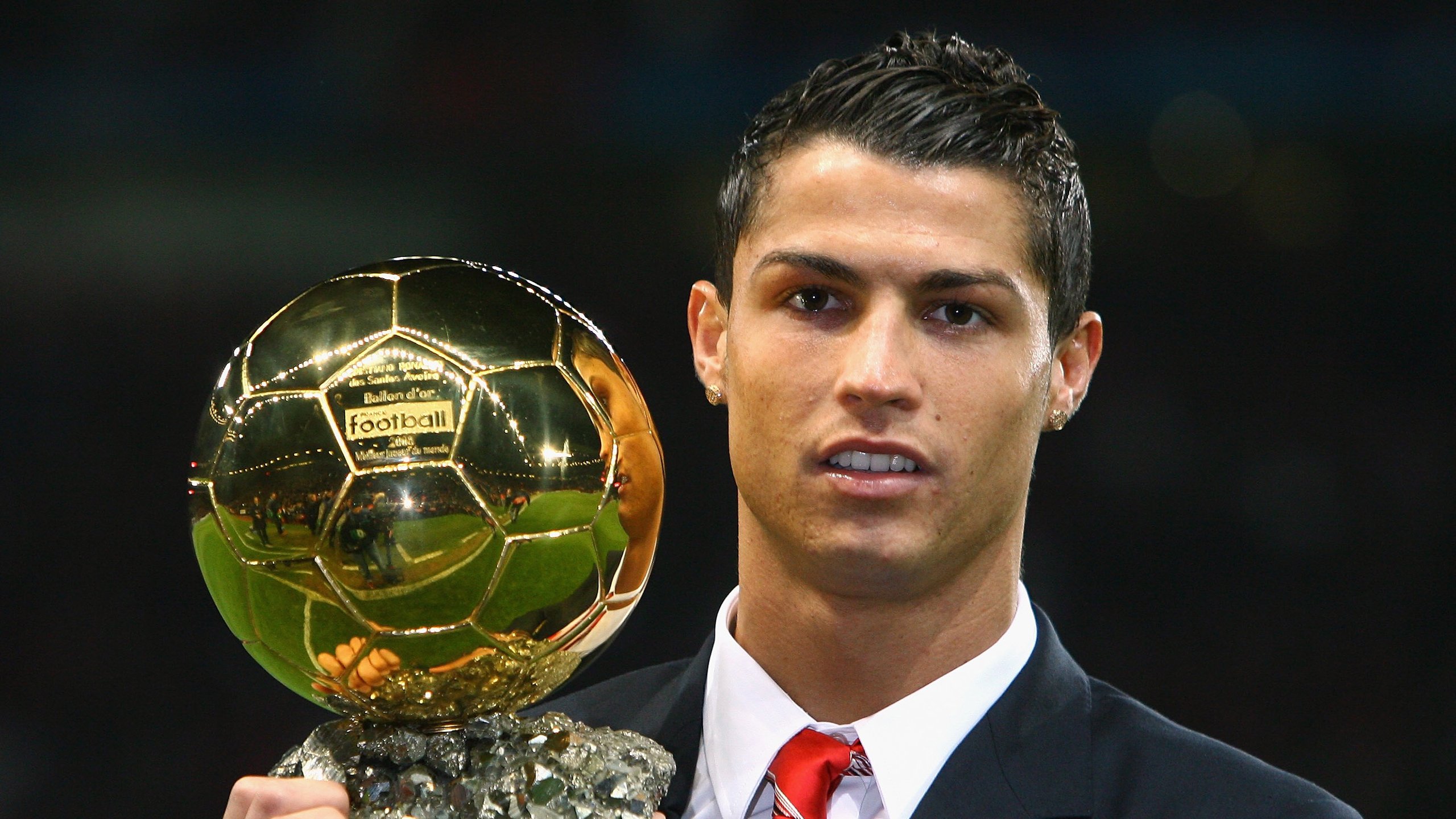 技术革新：虚拟实境带来沉浸式观赛新体验，虚拟现实技术及应用创新大赛